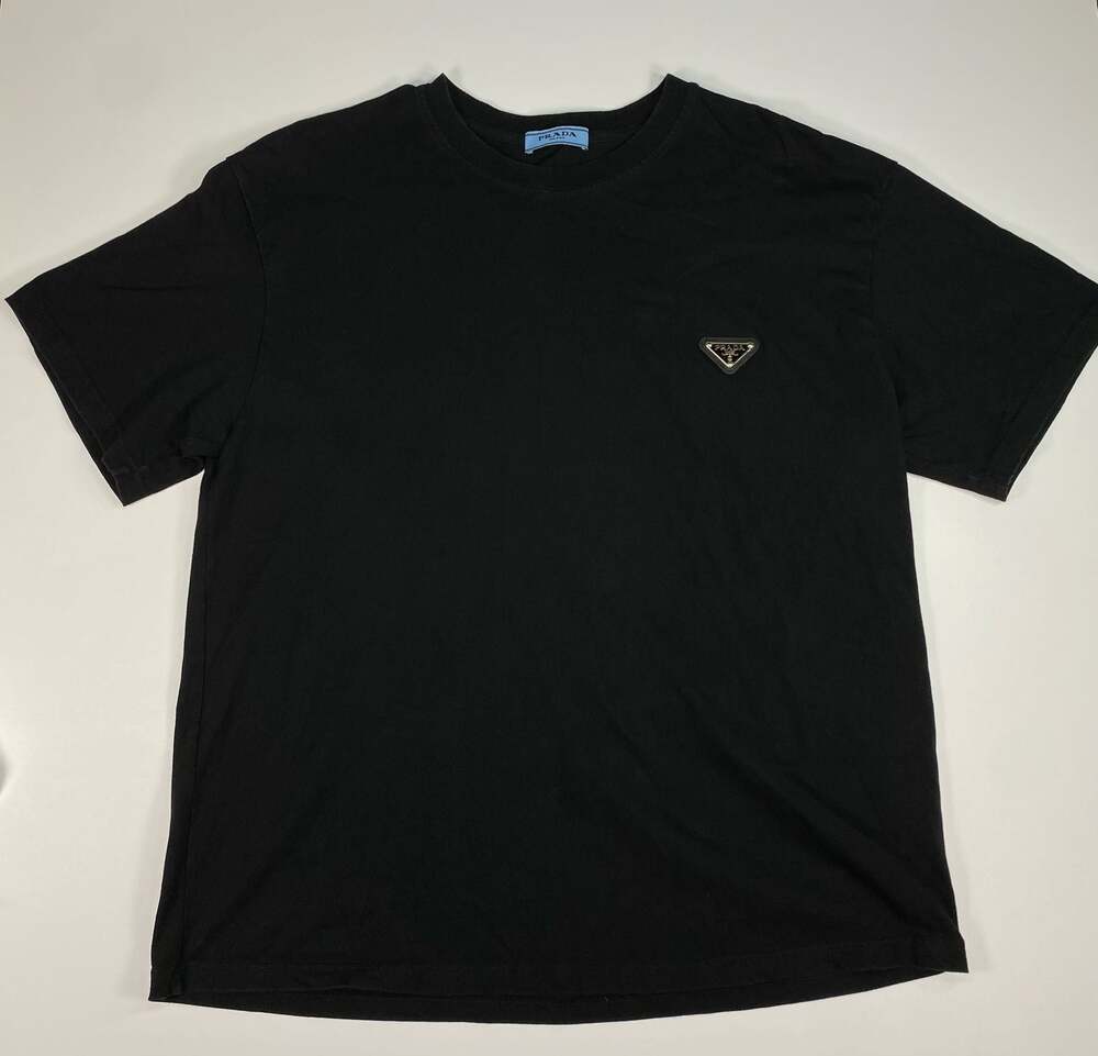 Prada Milano Black T-Shirt Enamel Triangle Logo Plaque Crewneck UPA162